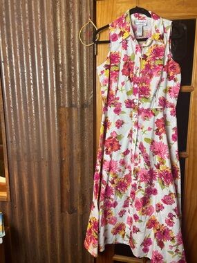 Karin Stevens Maxi White Midi with different Pinks Floral Print, Size 14